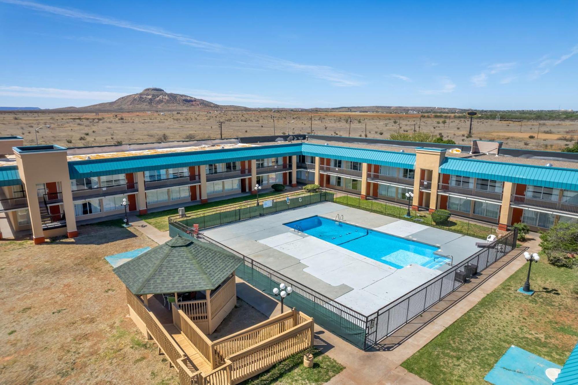 Quality Inn Tucumcari Exterior photo